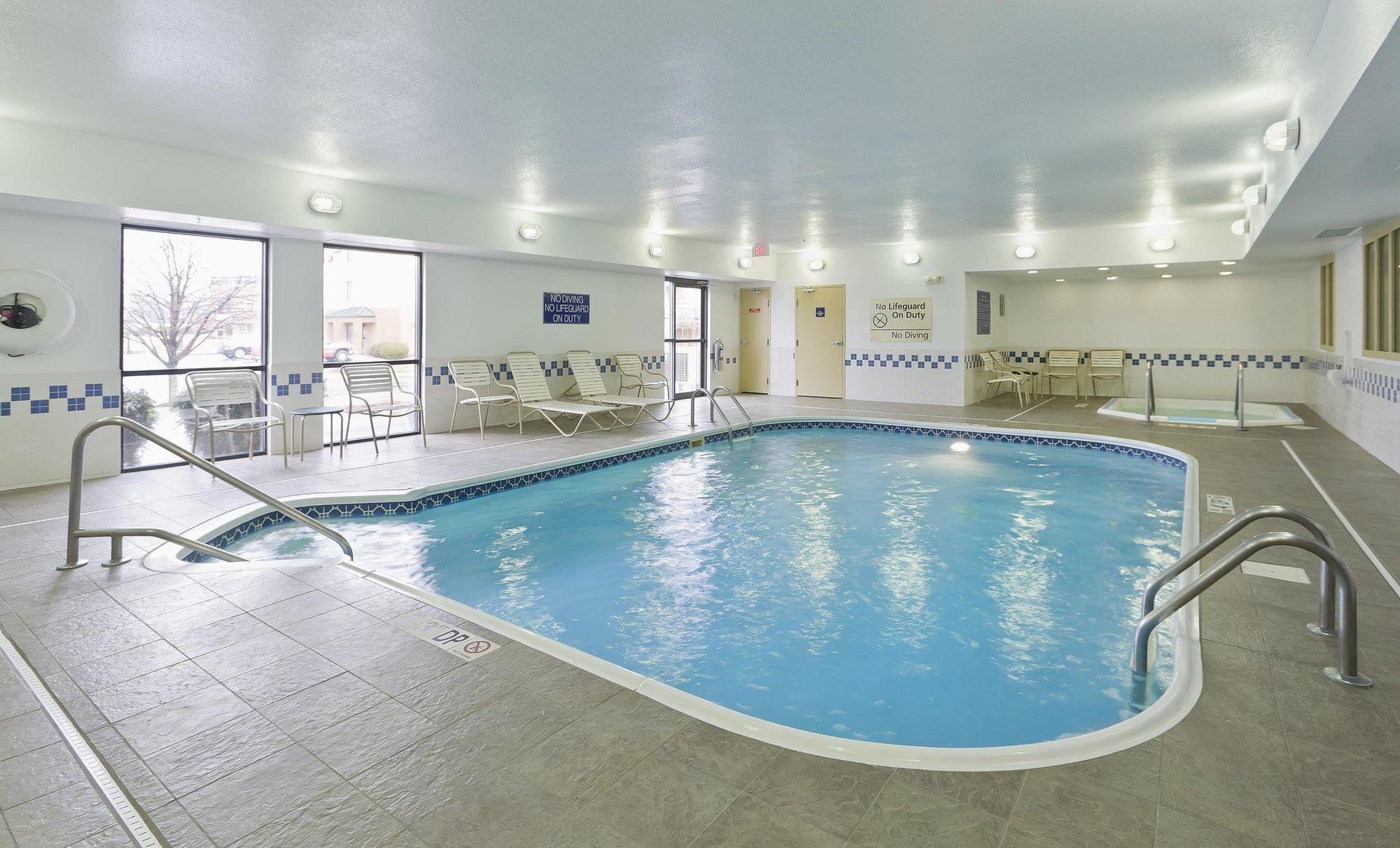 Hampton Inn Akron-Fairlawn Montrose Bagian luar foto
