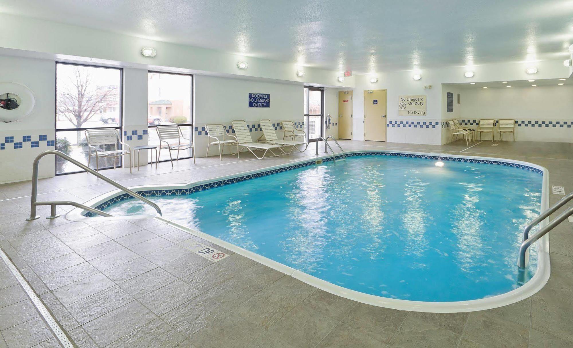 Hampton Inn Akron-Fairlawn Montrose Bagian luar foto